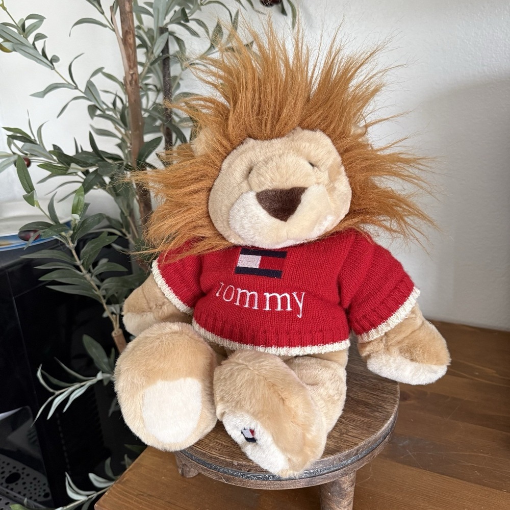 VTG 2001 Tommy Hilfiger Lion Plush Commonwealth Red Sweater Stuffed Animal 16"